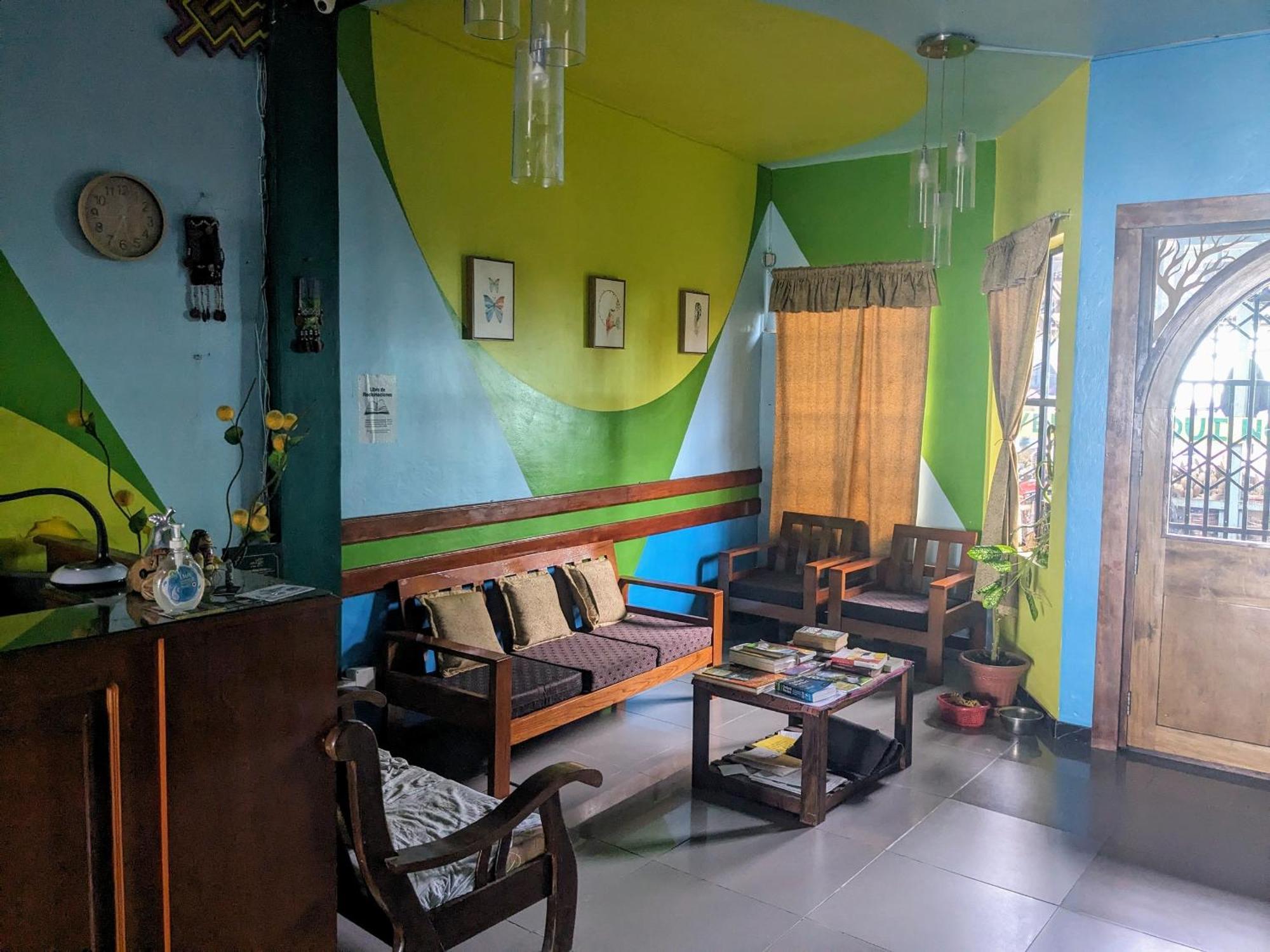 Amazon Dream Hostel With Ac And Starlink Iquitos Eksteriør billede