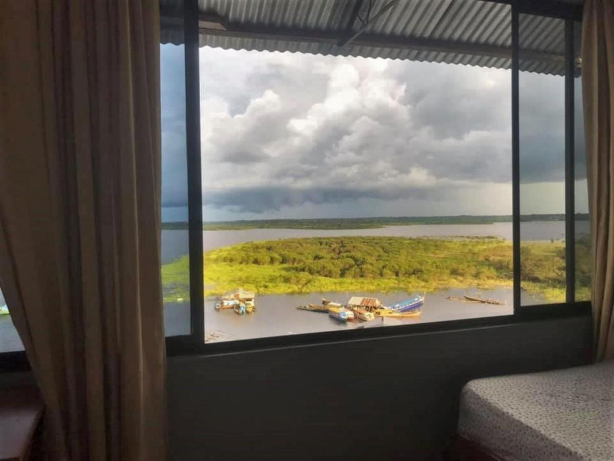 Amazon Dream Hostel With Ac And Starlink Iquitos Eksteriør billede